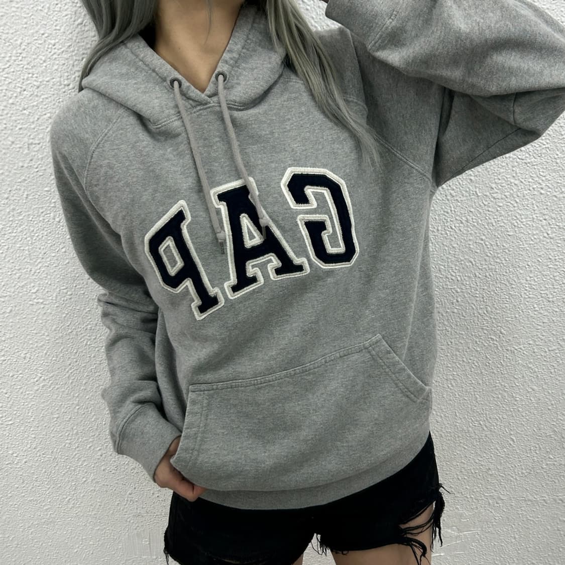 갭 센터로고 그레이 후드 M 상품이미지1