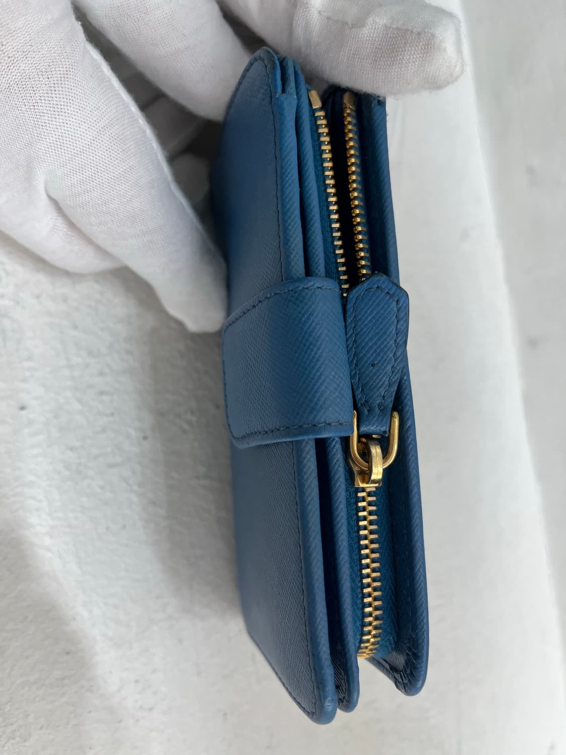 프라다 사피아노 블루 중지갑 상품이미지3