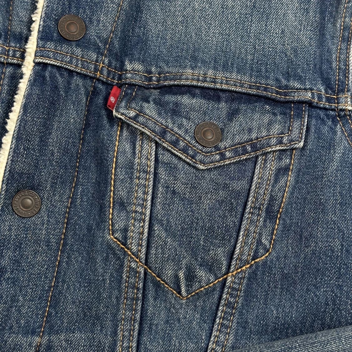 리바이스 오리지널 양털 트러커 데님 자켓 (S) 상품이미지4