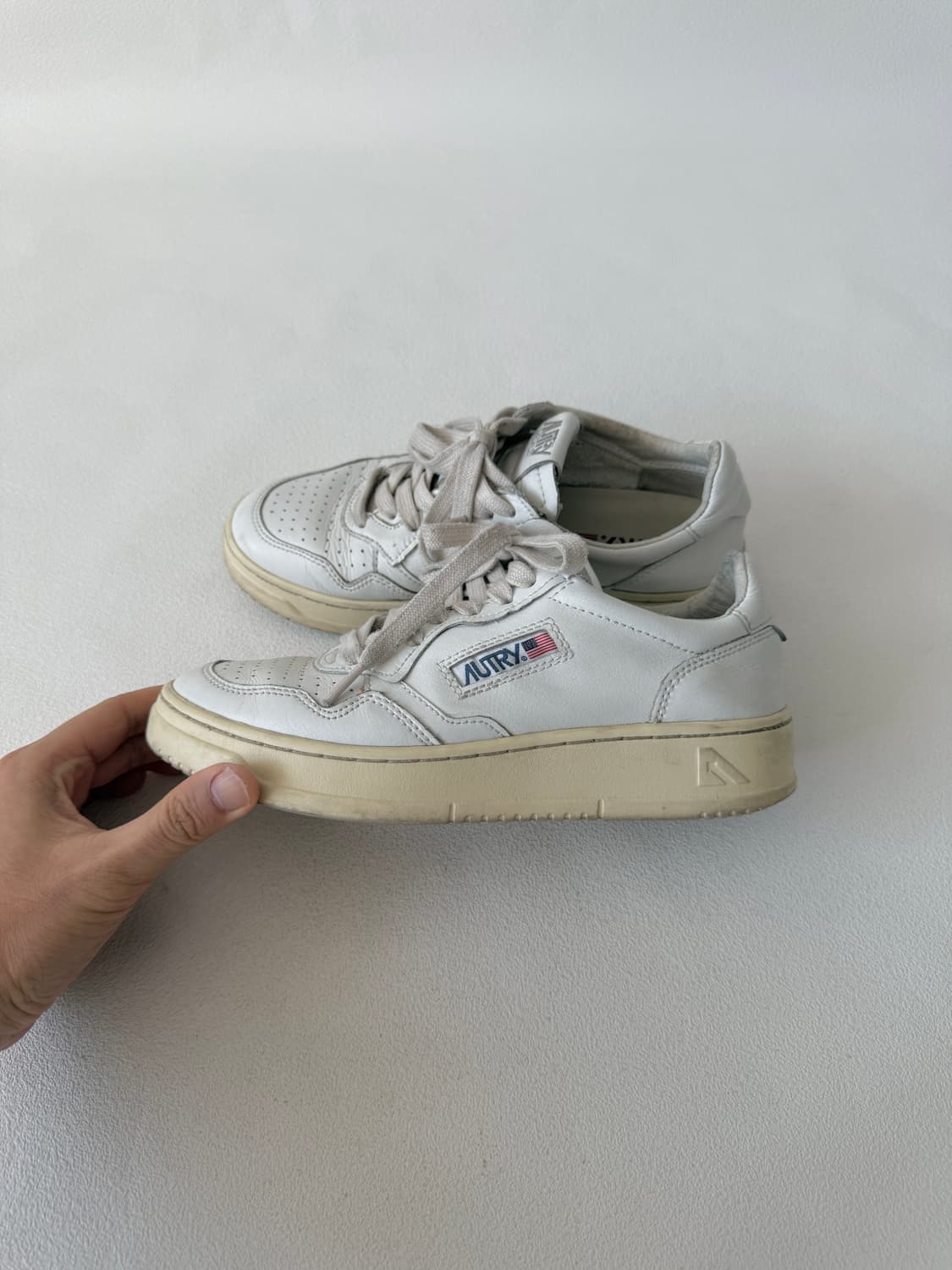 [EU37]오트리(AUTRY) 메달리스트 스니커즈 상품이미지1