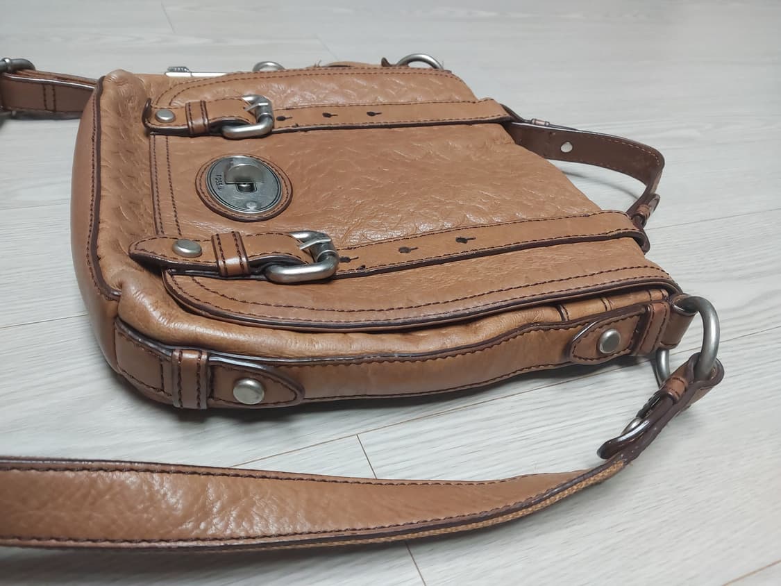 파슬 키체인 버클 크로스백 상품이미지5