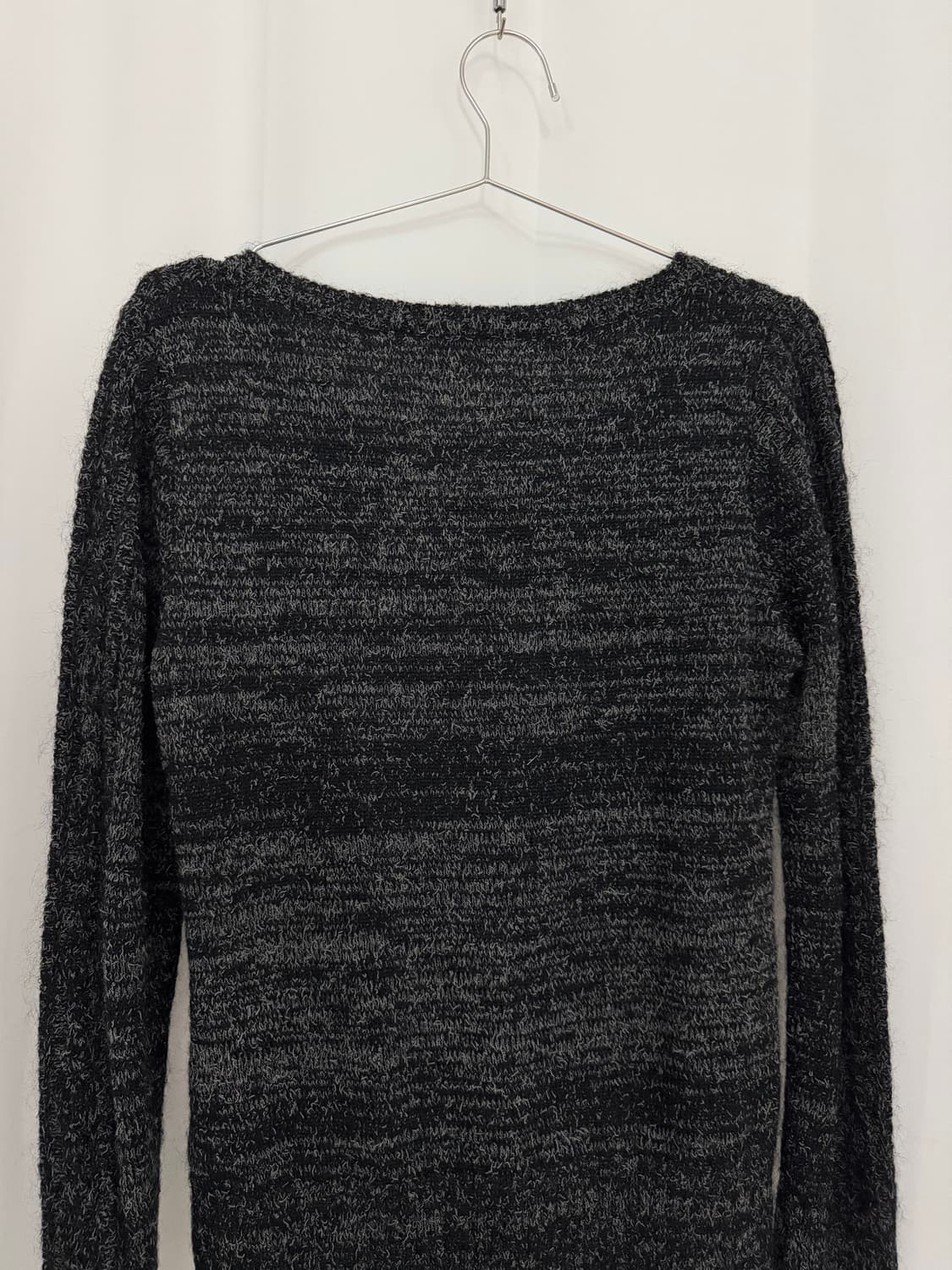 V-neck knitwear 상품이미지4