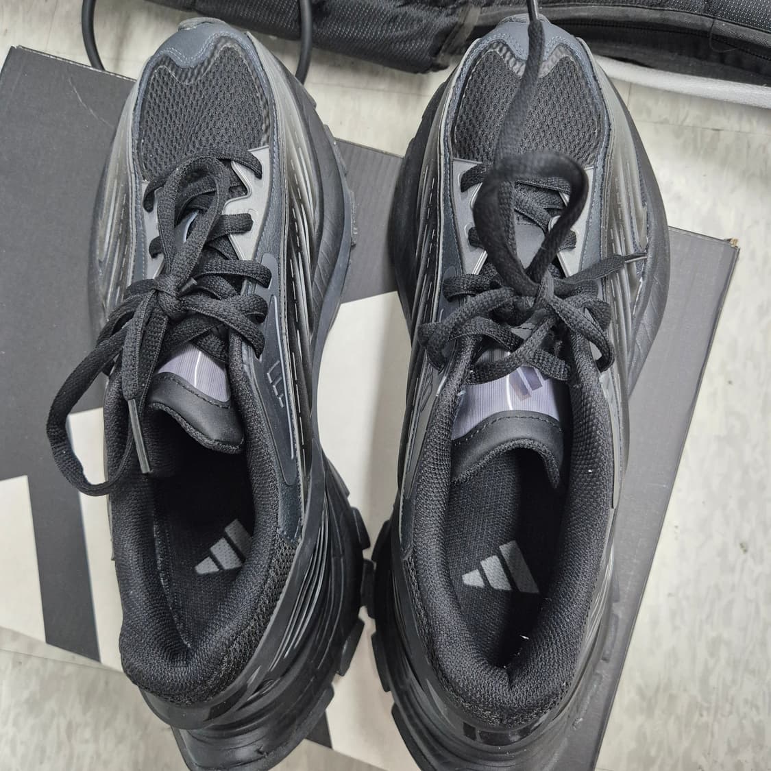 아디다스 XLG METAWAVE 메타웨이브 블랙 285 상품이미지3
