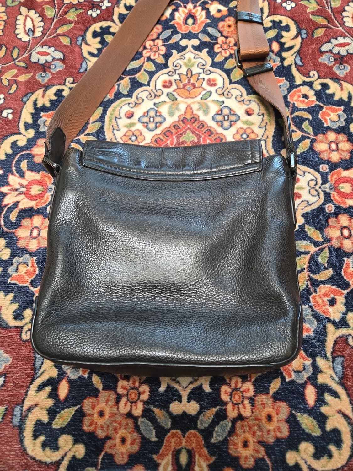 휴고보스(HUGO BOSS) 미니멀 로고 크로스백 상품이미지3