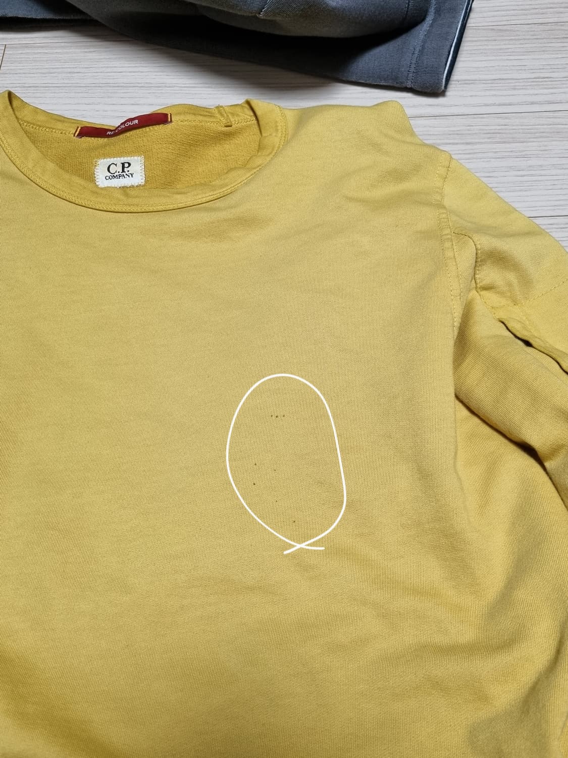 cp컴퍼니 맨투맨 상품이미지6