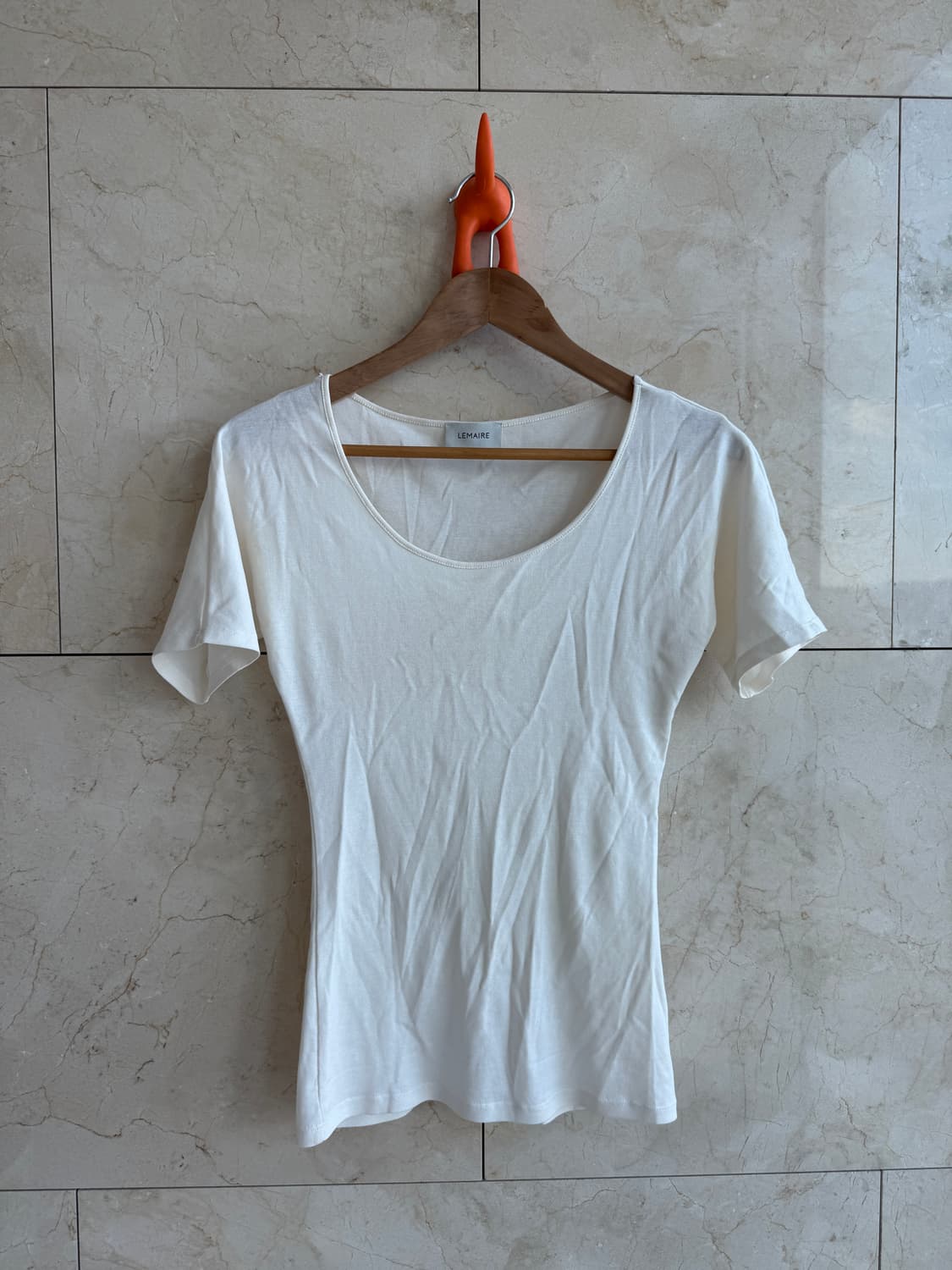 르메르 Lemaire 여성 세컨 스킨 티셔츠 블랙 xs / 오프화이트 m 상품이미지6
