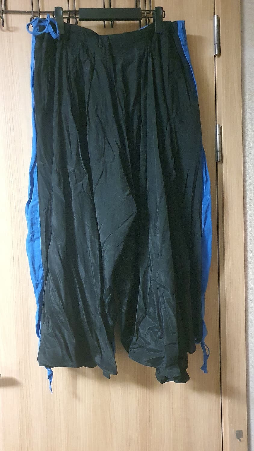 (3)19ss요지야마모토 뿌르옴므 바이컬러 카라스 벌룬 팬츠 상품이미지3