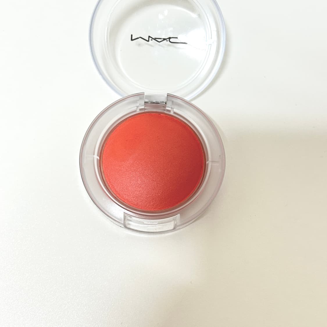 맥 글로우 쿠션 블러쉬 댓츠피치 상품이미지2