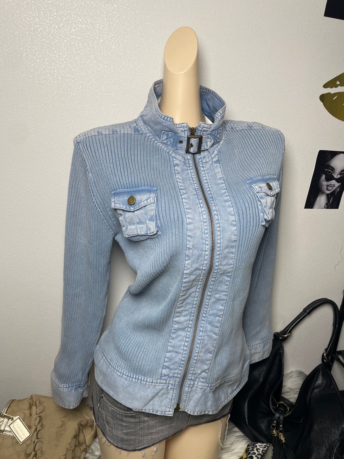 워싱 골지 버클 하이넥 집업 상품이미지1