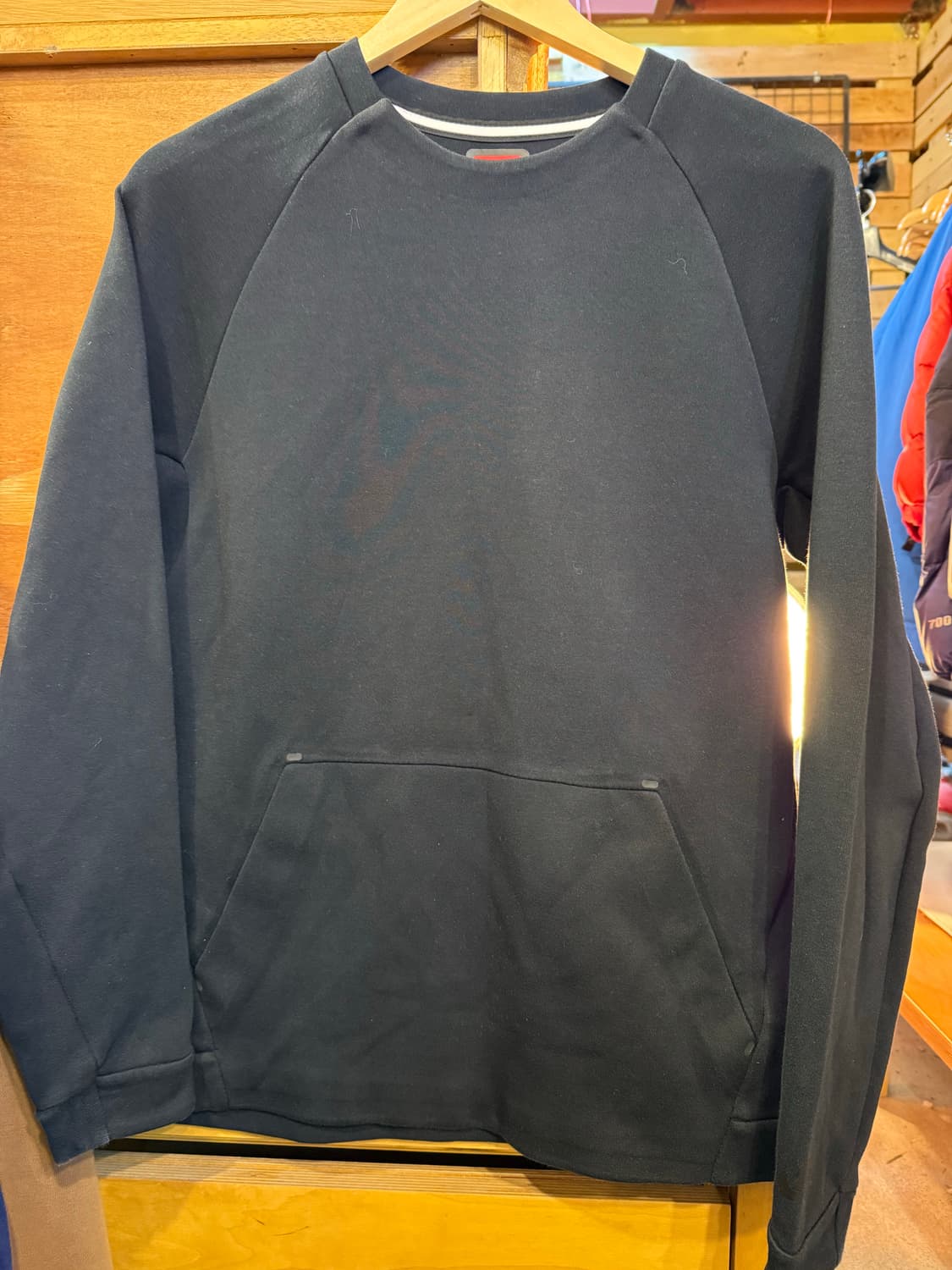 나이키 검정 맨투맨 상품이미지1