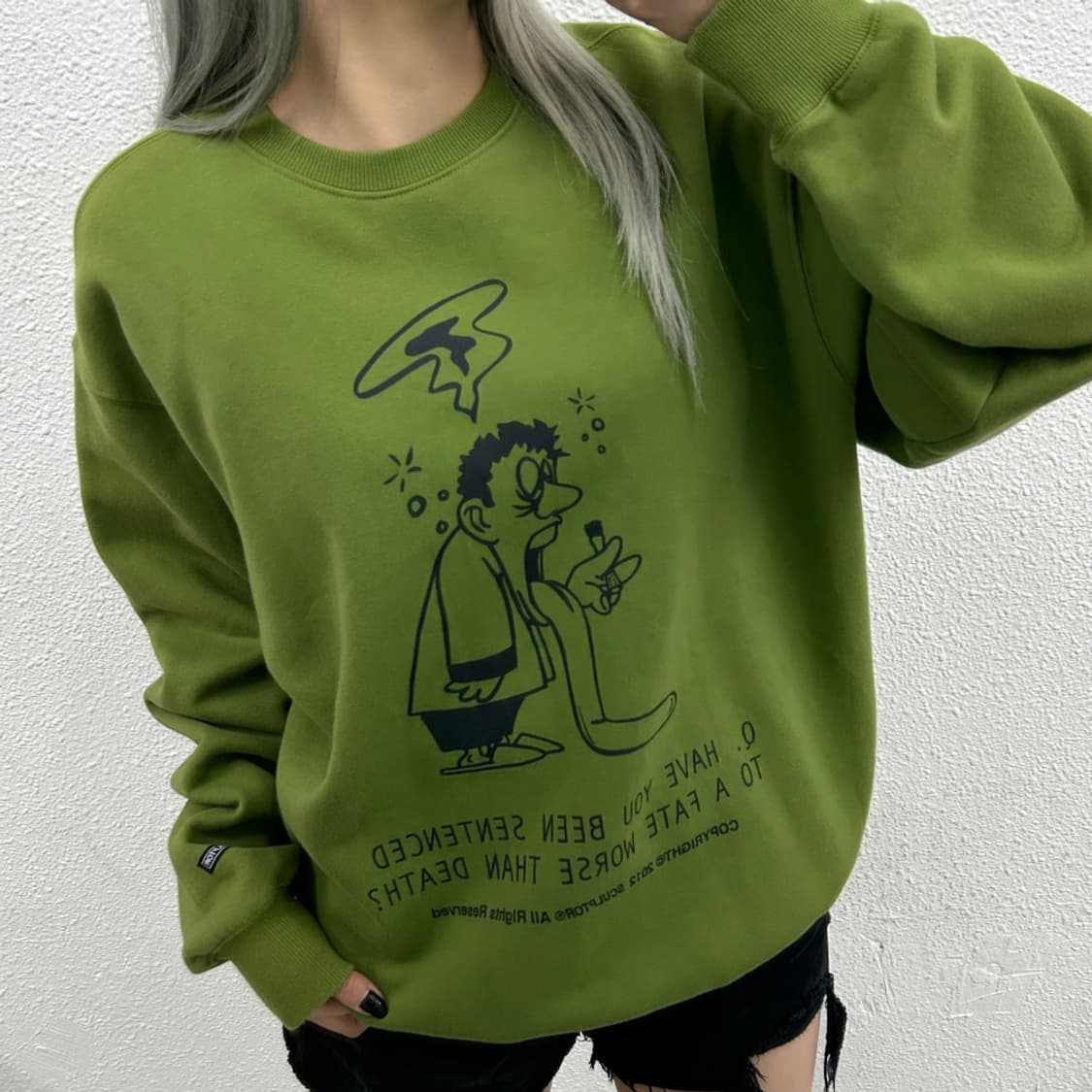 스컬프터 캐릭터 프린팅 딥올리브 맨투맨 M 상품이미지1