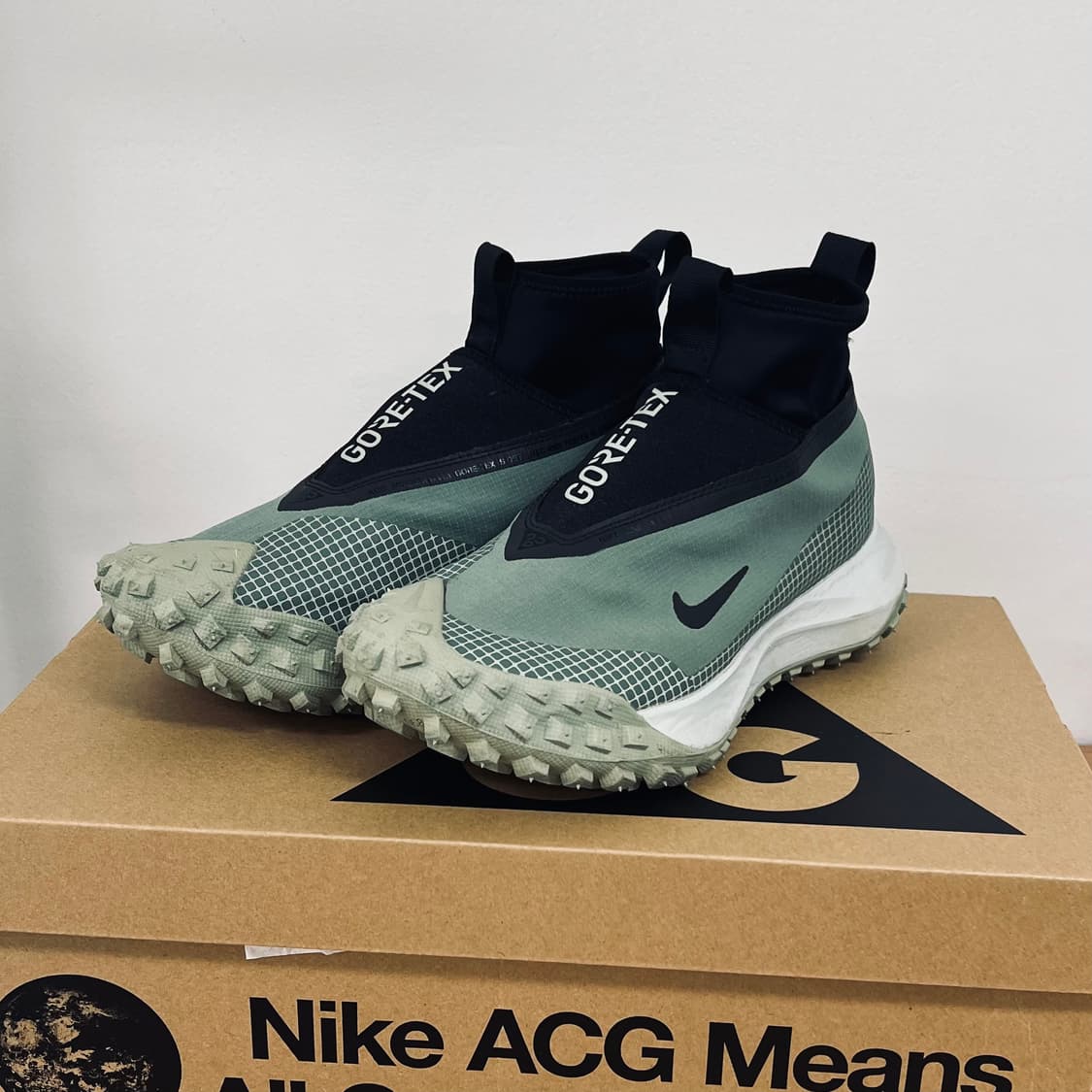 나이키 ACG 마운틴 플라이 고어텍스 클레이 그린 255 상품이미지2
