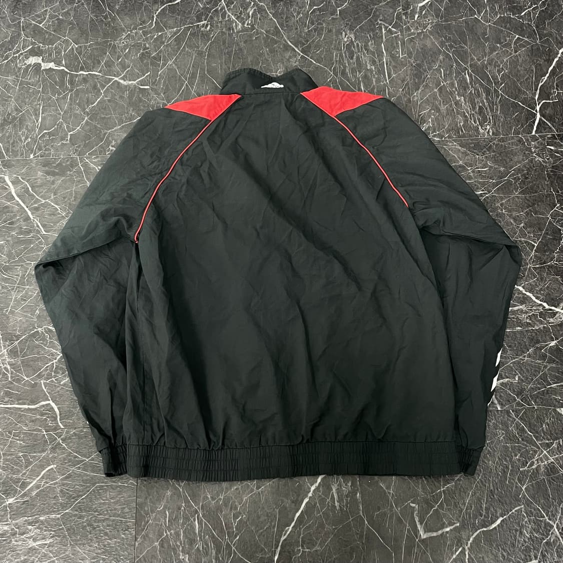 아디다스 00s 올드스쿨 비대칭 삼선 바람막이 자켓 상품이미지4