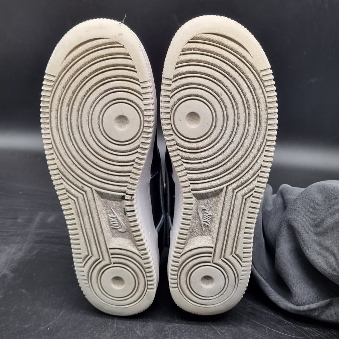 나이키 에어포스1 07lv8 운동화265 상품이미지3