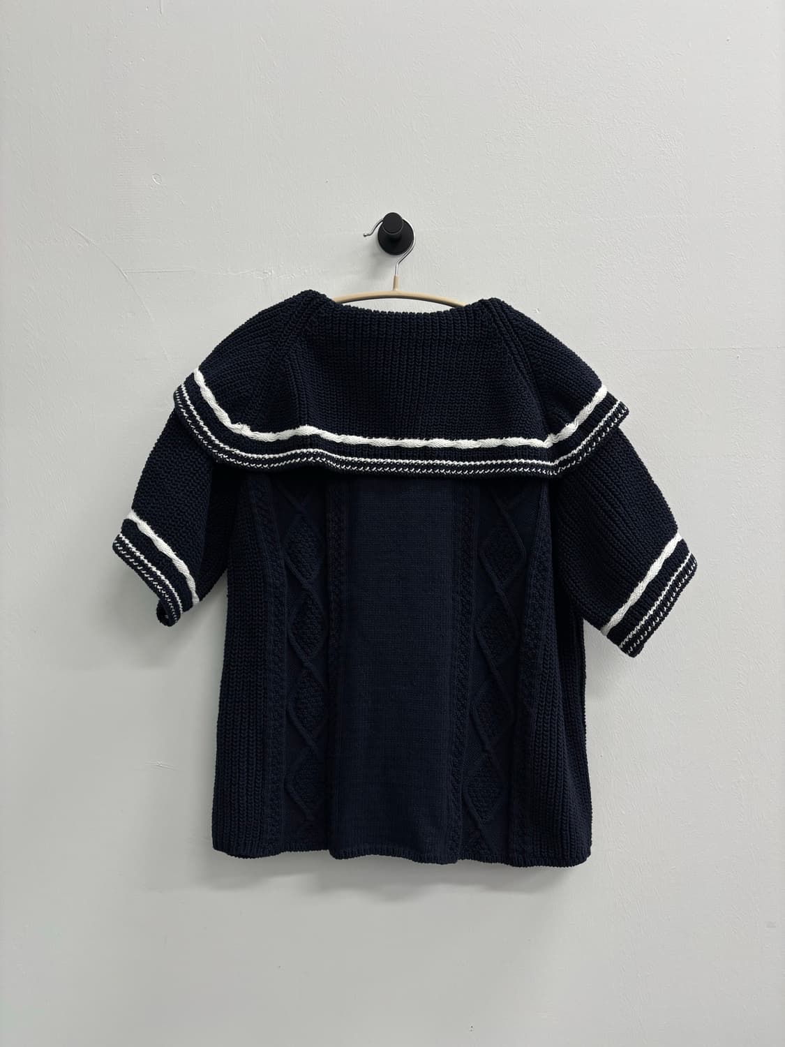 [ 새 상품 ] fletta(플레타) 세일러 카라 케이블 니트 가디건 상품이미지4