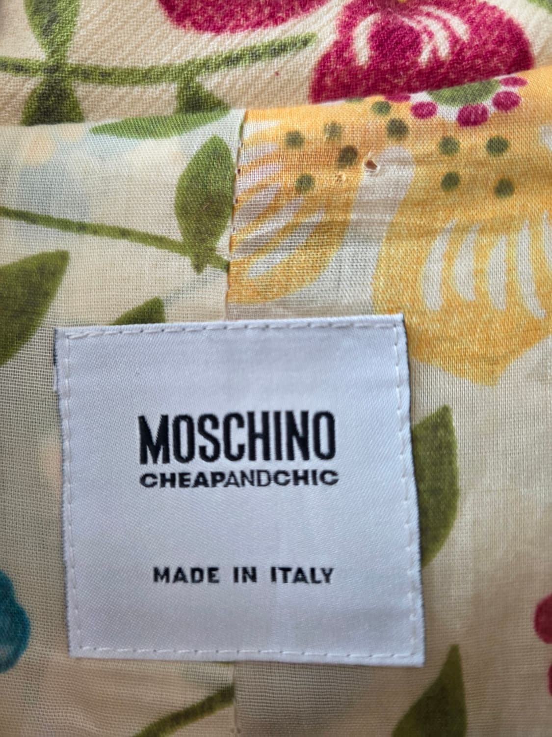 이태리 모스키노칩앤시크 플로럴코트 상품이미지7