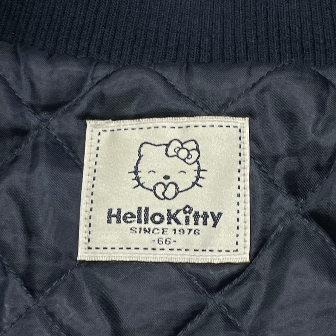 산리오 헬로키티 벨루어 Y2K 자켓 네이비 상품이미지4