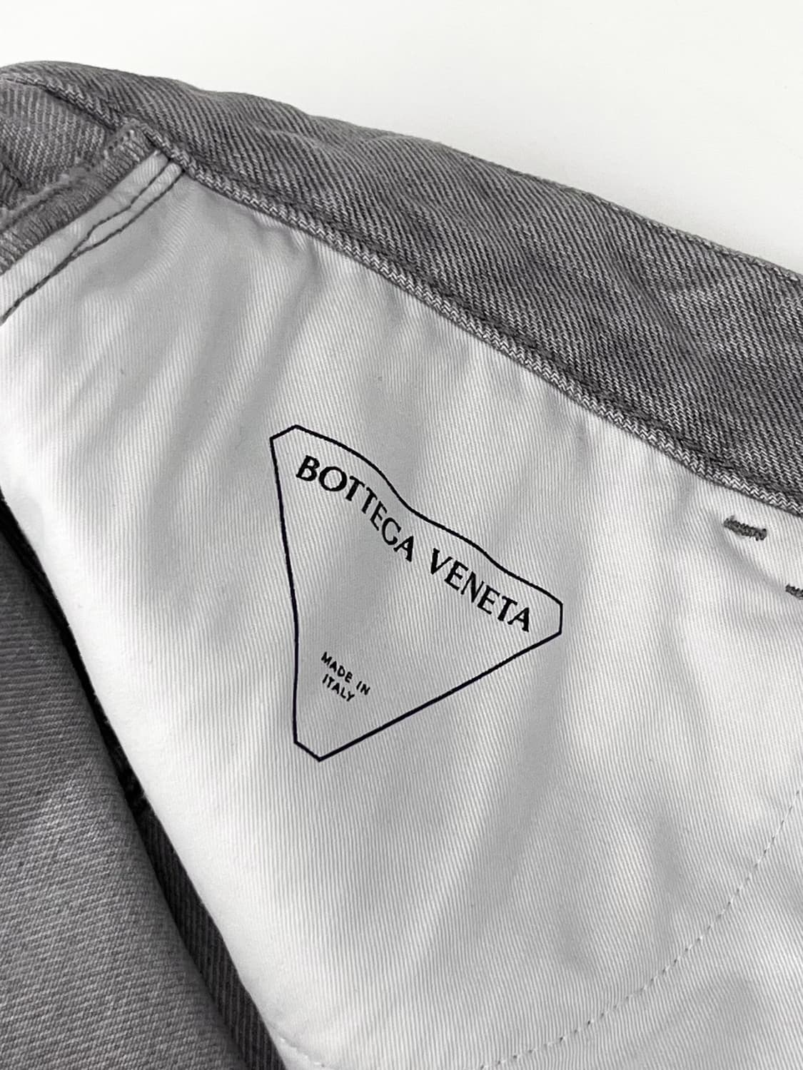 Bottega Veneta 보테가베네타 그레이워싱 데님 팬츠  상품이미지8