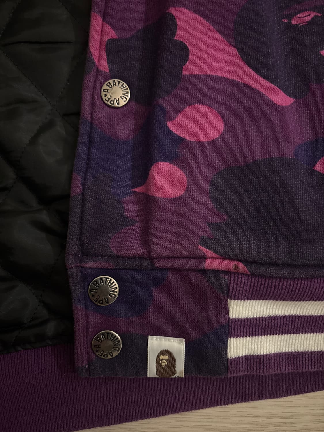 베이프 샤크 후드 바시티자켓 상품이미지4