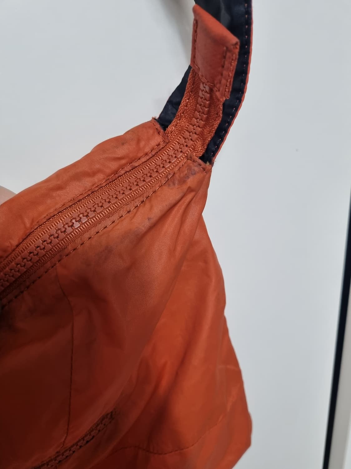 만다리나덕 경량 방수 크로스백  상품이미지4