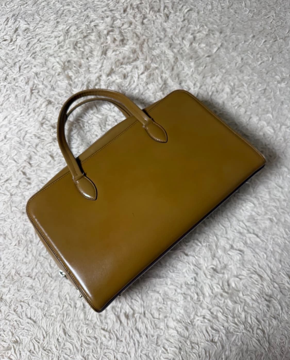 투티에 로케백 라지 카멜 브라운 판매합니다 상품이미지2