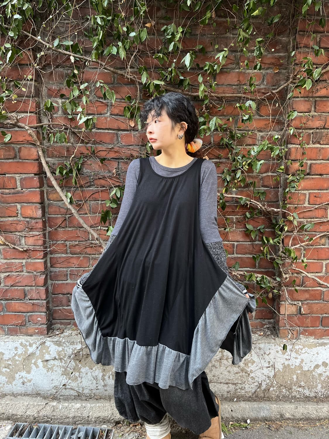 블랙 레이어드 미디 원피스 상품이미지1