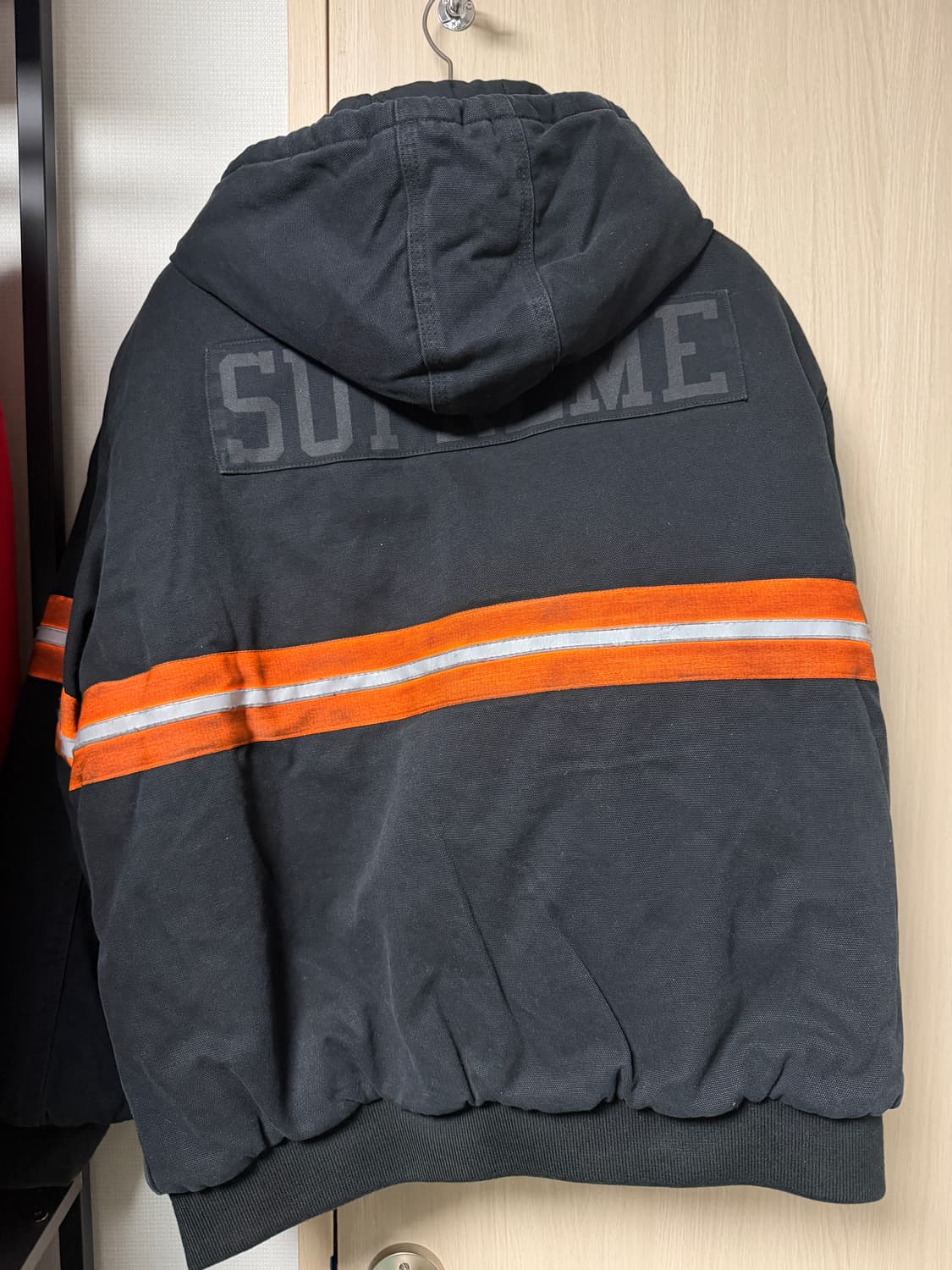 슈프림 리플렉티브 스트라이프 후드 워크 자켓 블랙 상품이미지4