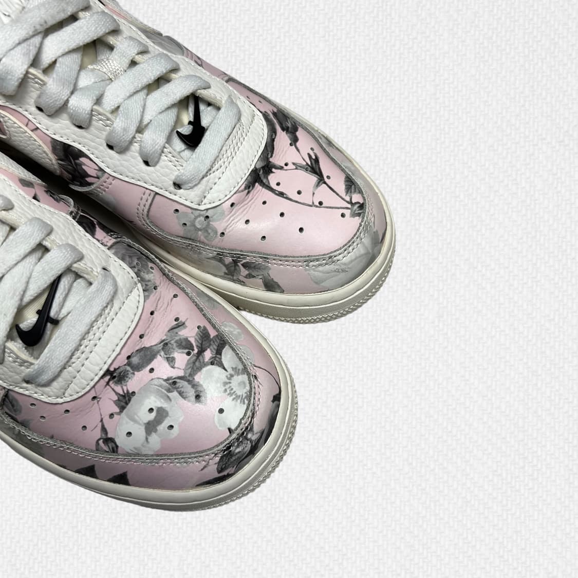 250 W 나이키 에어포스1 로우 플로랄 로즈 상품이미지6