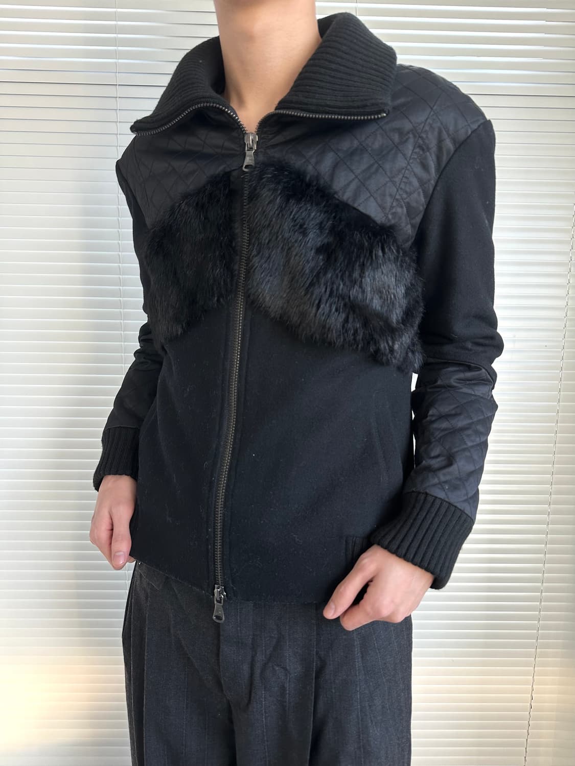 발망 퍼 퀼팅 하이넥 봄버 자켓 상품이미지1