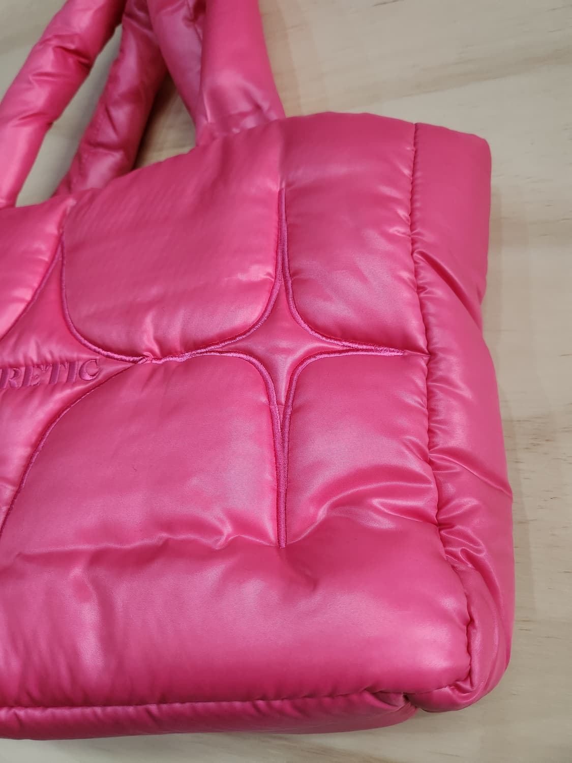 464) 헤레틱 heretic 패딩 가방 상품이미지2