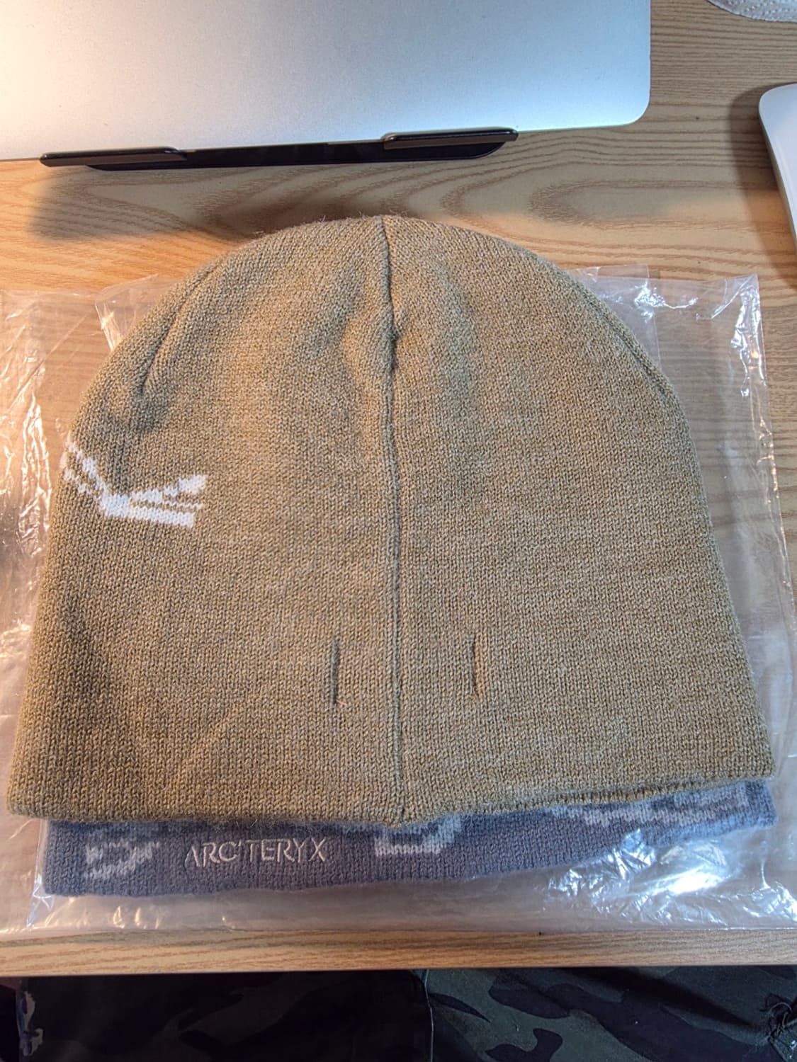 아크테릭스 버드헤드 비니 그레이 컬러 상품이미지5