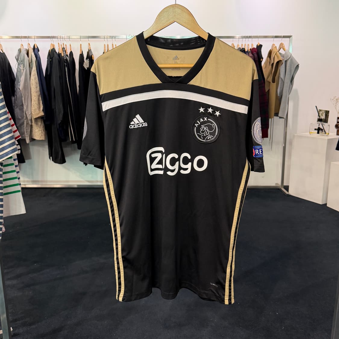 [XL] 아약스 AFC 18-19 반바스텐 유니폼 상품이미지2
