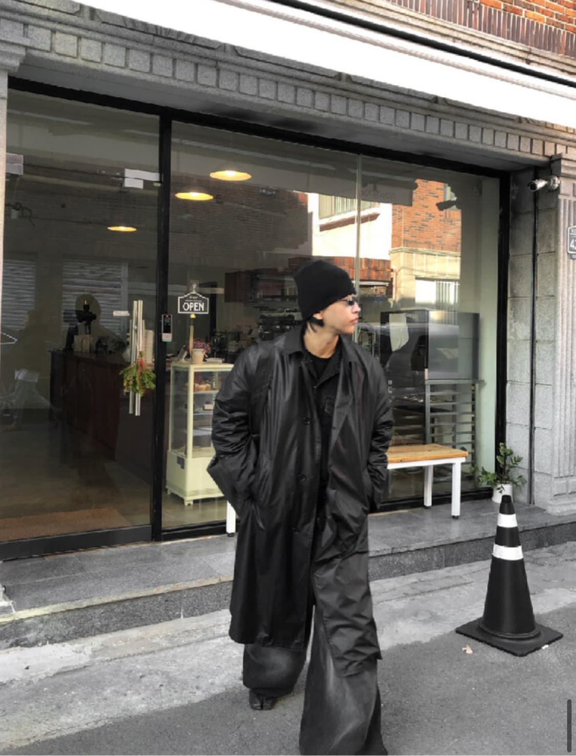 FRENCH MAC COAT (glossy black) free size 상품이미지4