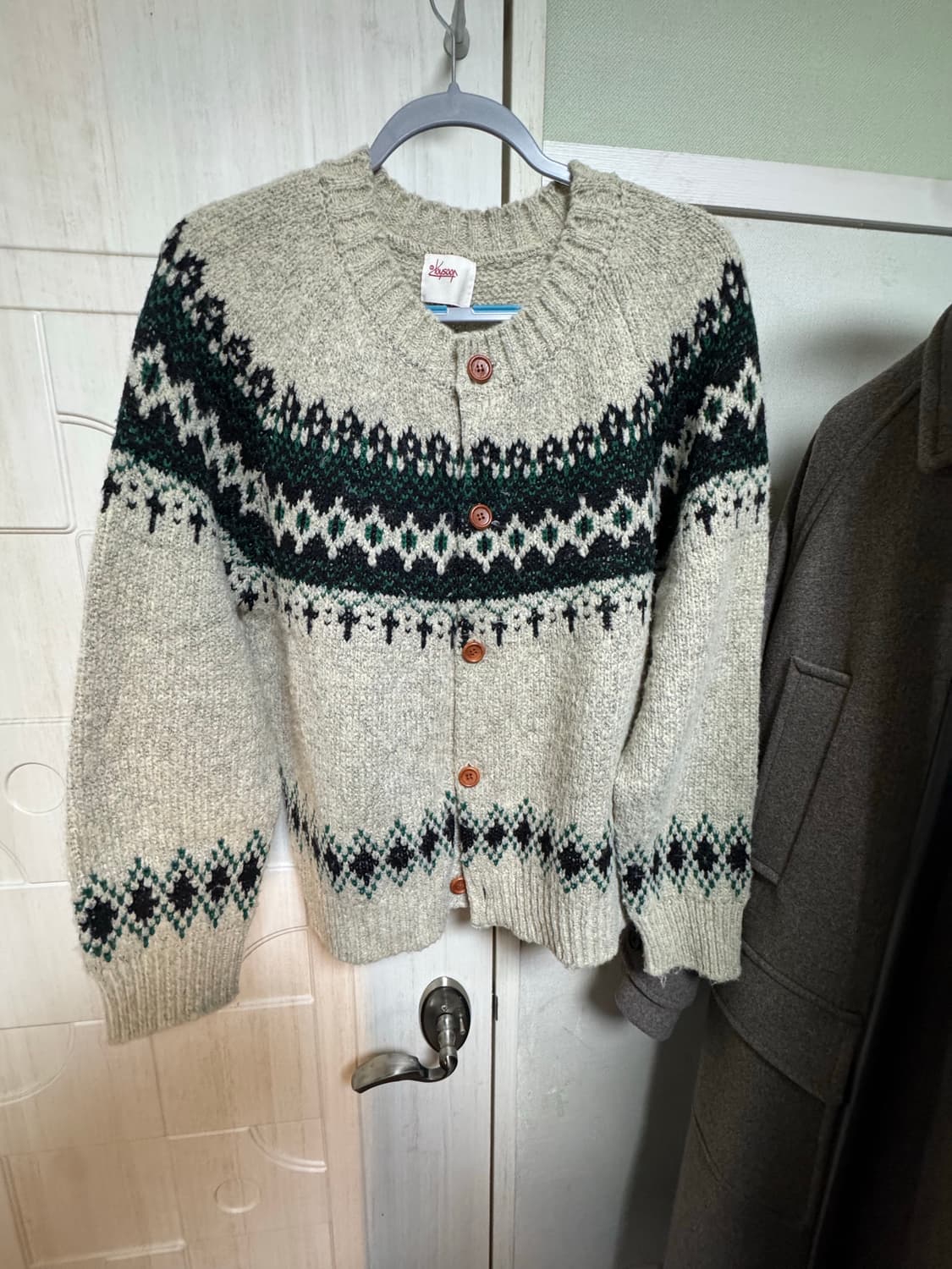 노르딕 가디건 오트밀 그린 색상 상품이미지1