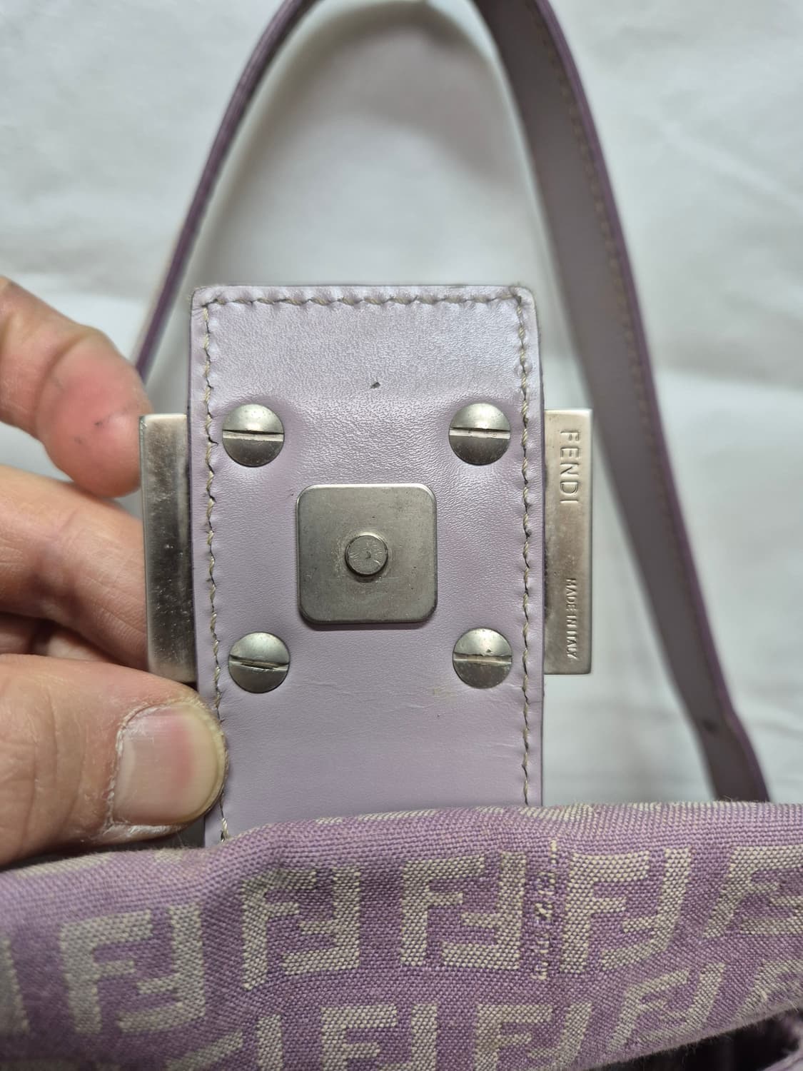 펜디 핑크 바게트백 상품이미지4