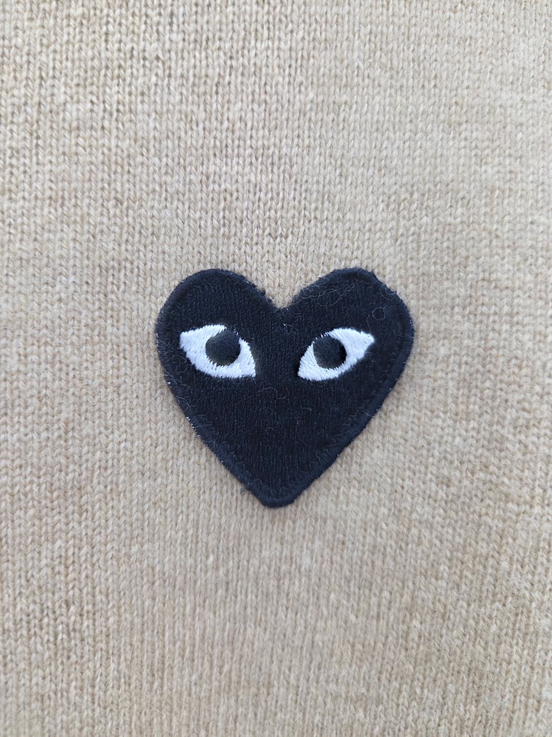 S 꼼데가르송 플레이 블랙와펜 가디건 베이지 상품이미지3