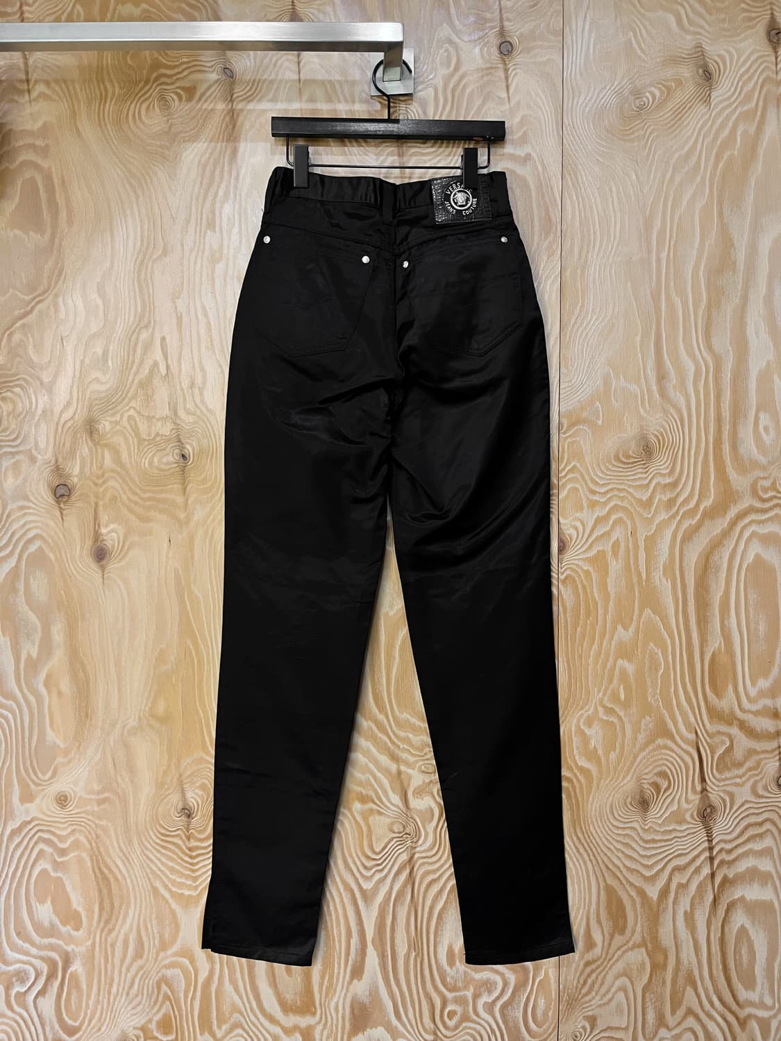 베르사체 진스 쿠튀르 메두사 새틴 팬츠 상품이미지3