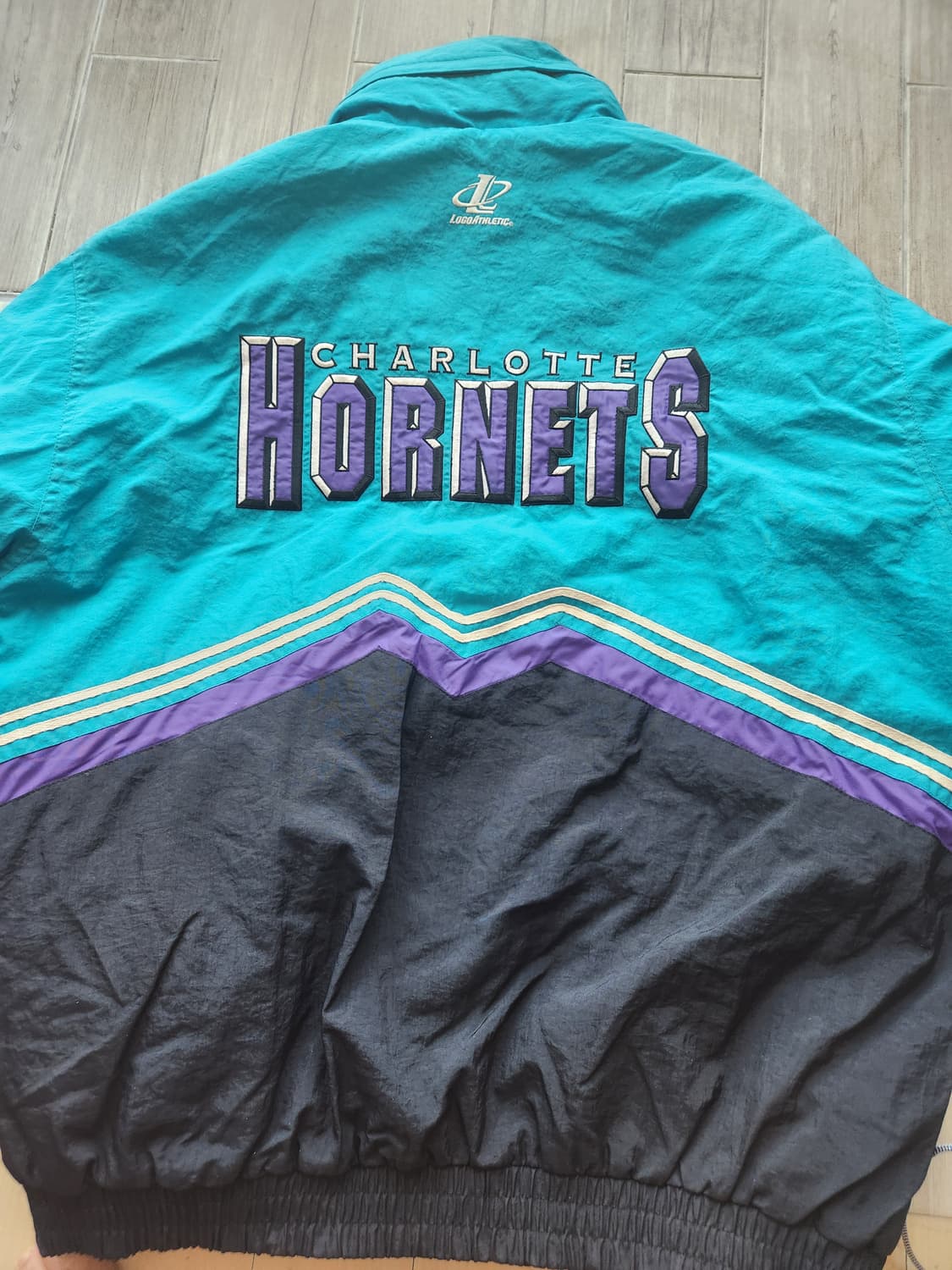 90s NBA 로고애슬레틱 샬럿 호네츠 겨울 바람막이 L 상품이미지2