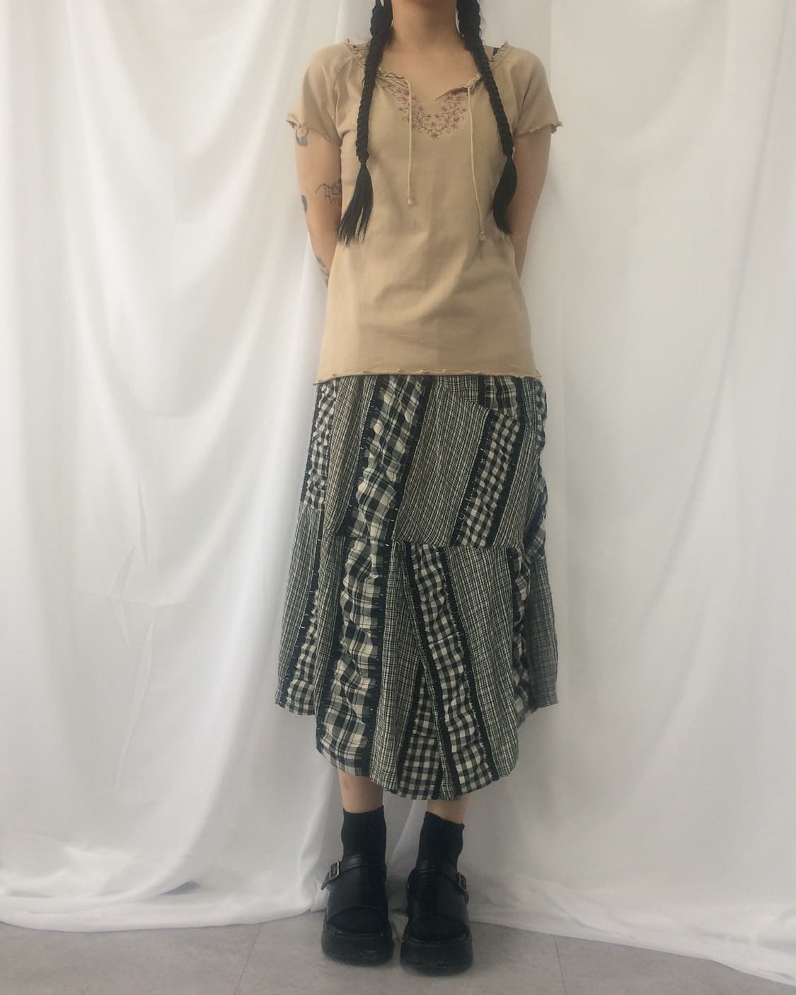 Needle work point tied t shirt 상품이미지6