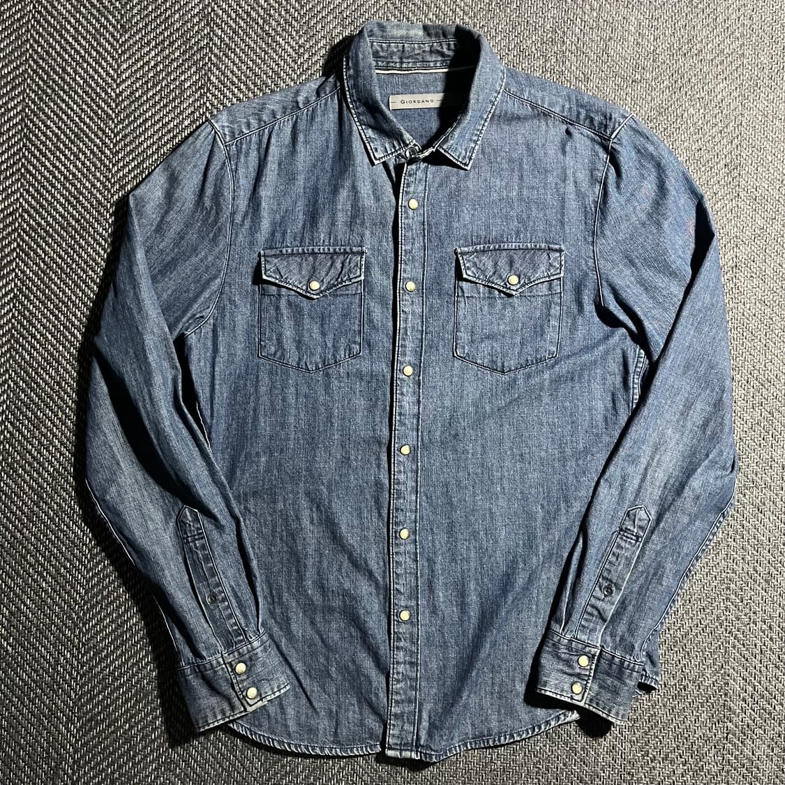 [L] GIORDANO 지오다노 데님 셔츠 상품이미지2