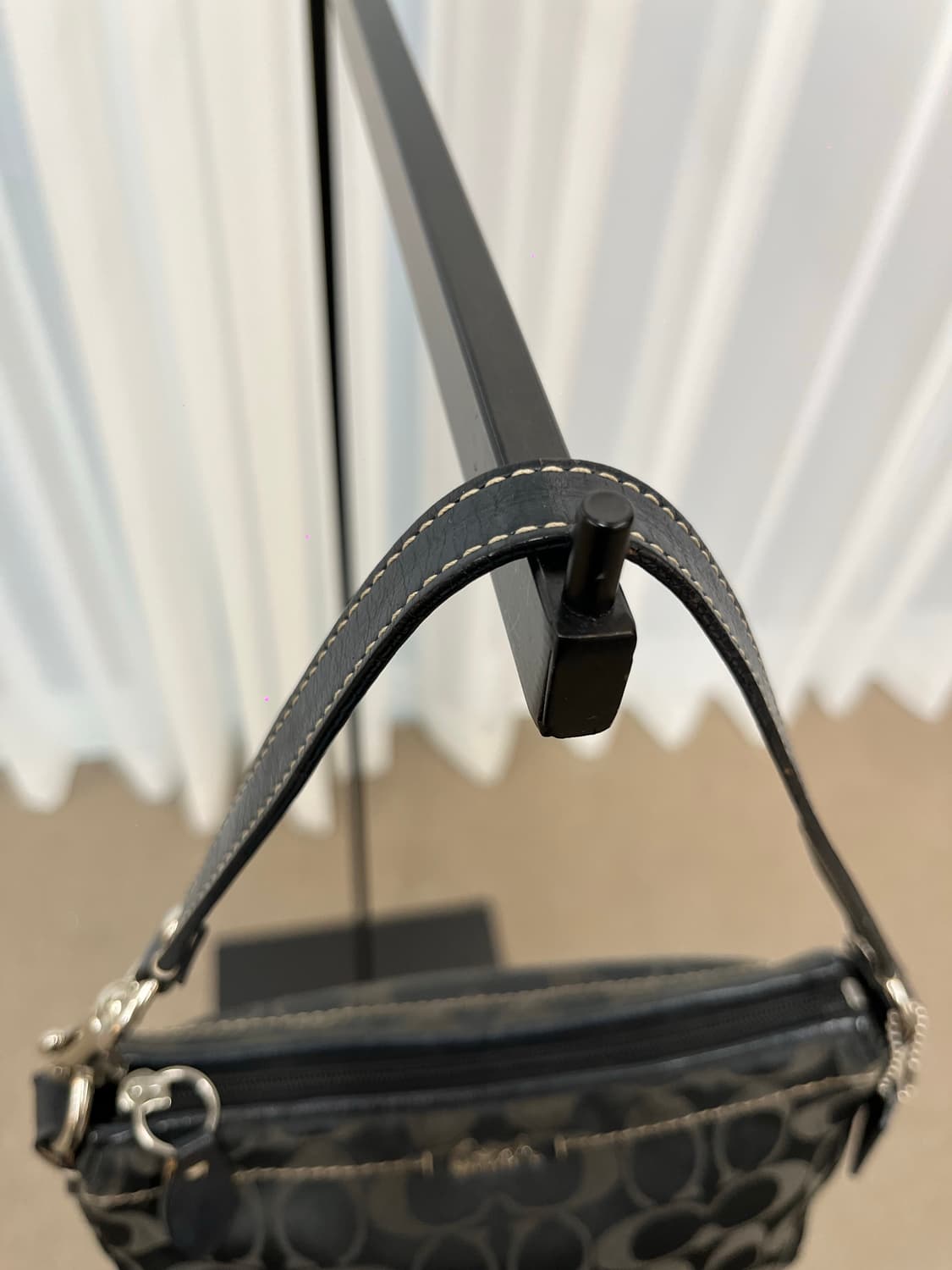 Coach Black Mini Bag 상품이미지6