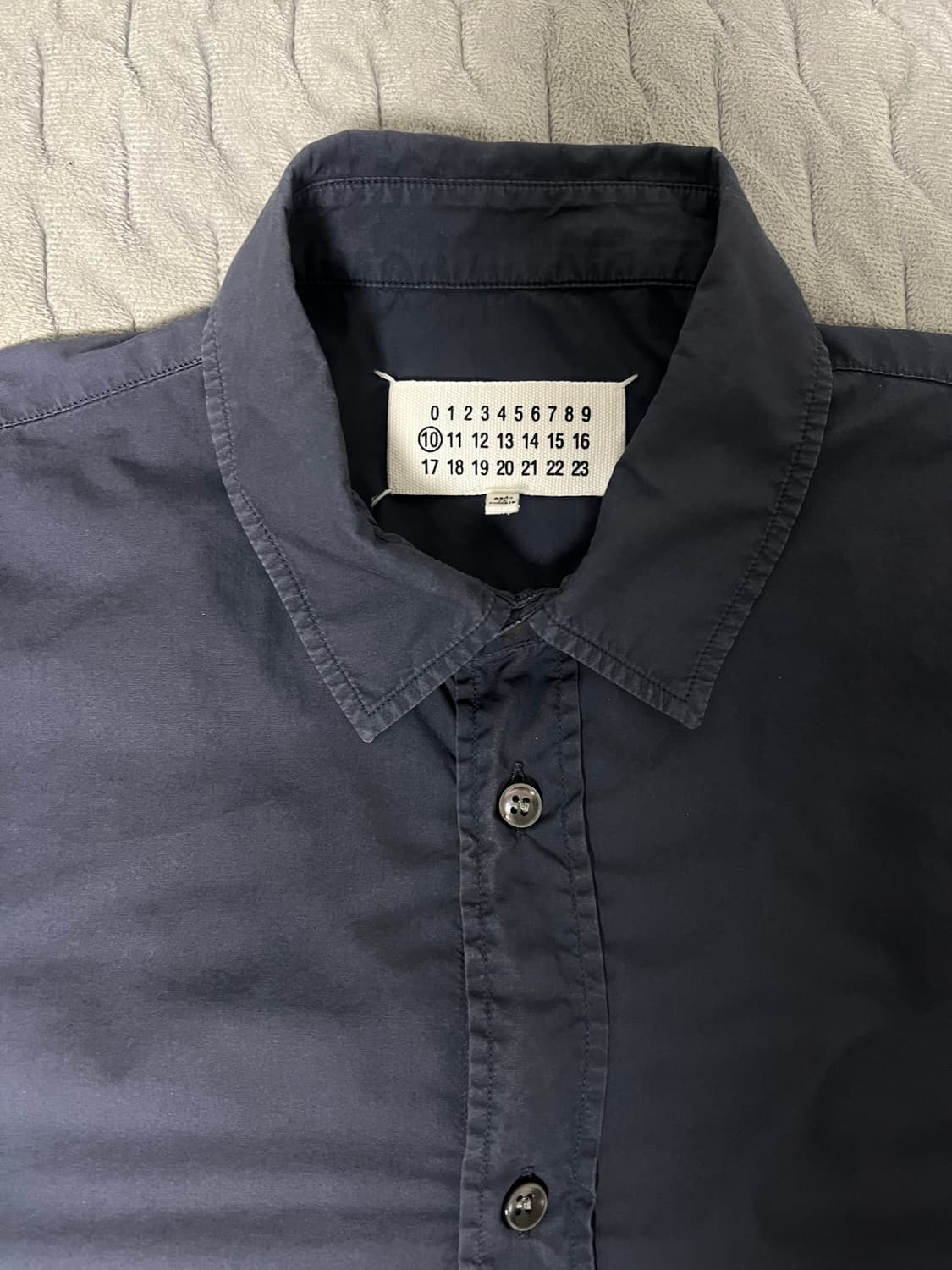 마르지엘라 셔츠 네이비 상품이미지1