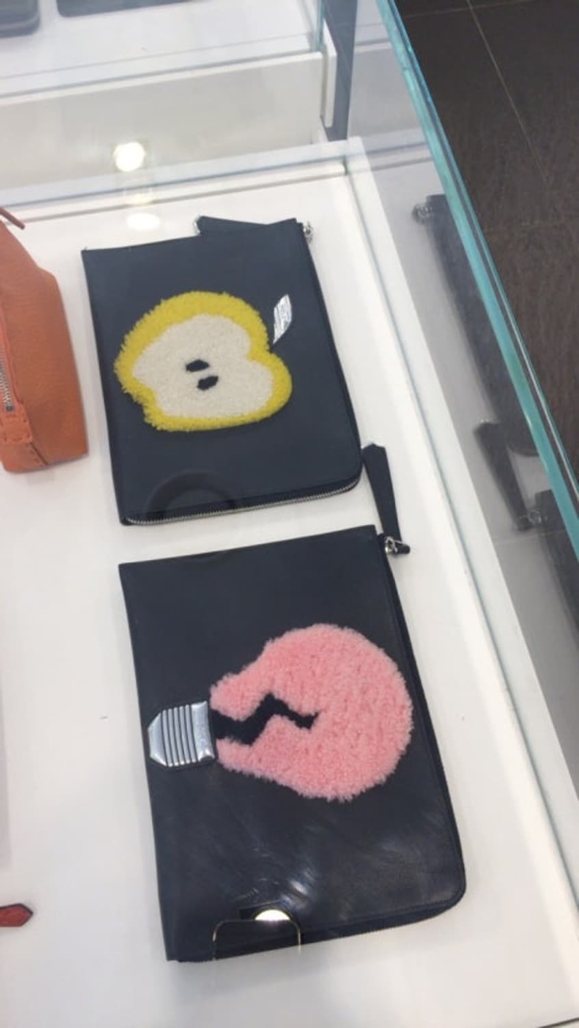 Fendi 펜디 사과 클러치  상품이미지2