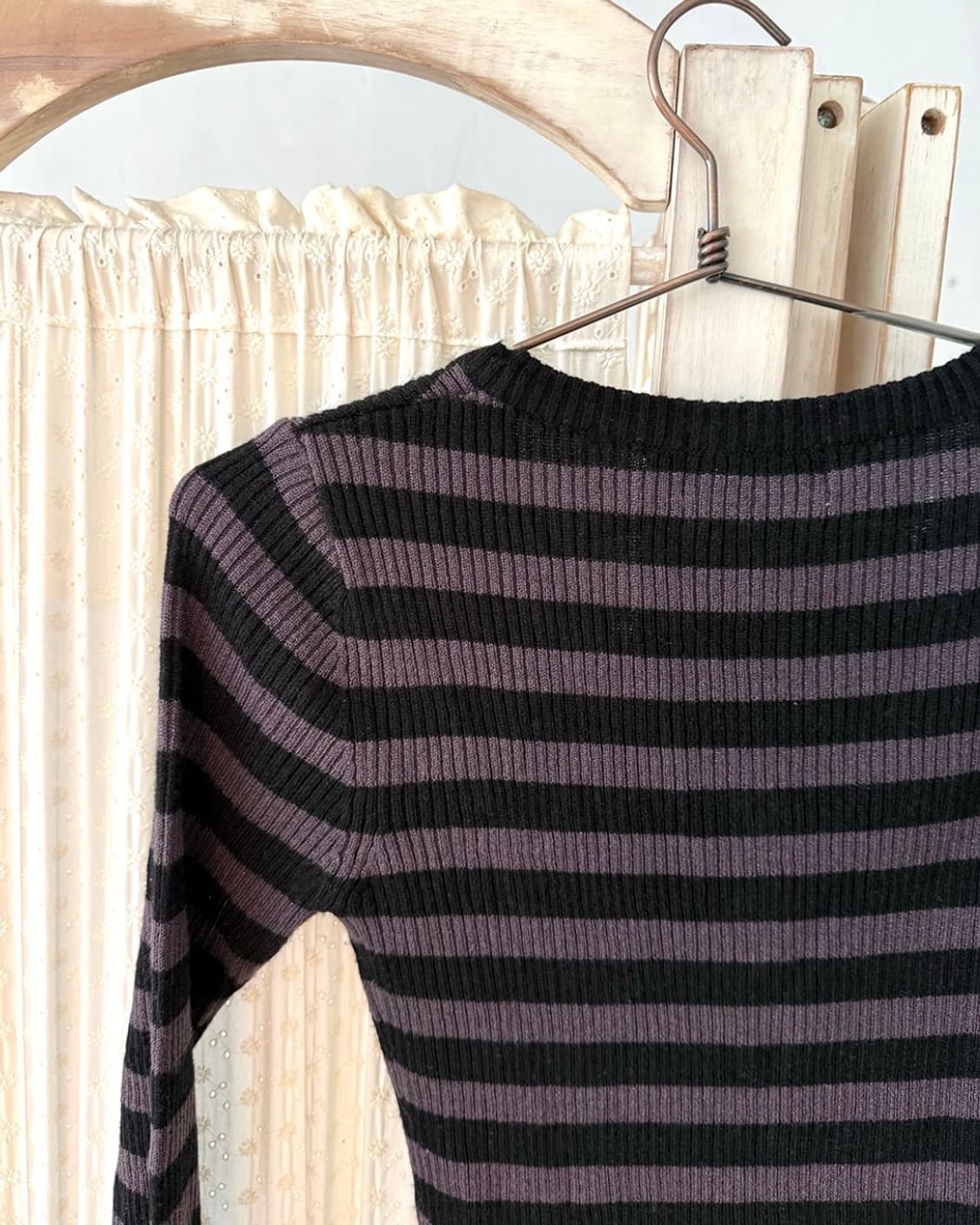 Deep purple and black stripe long sleeve 상품이미지10