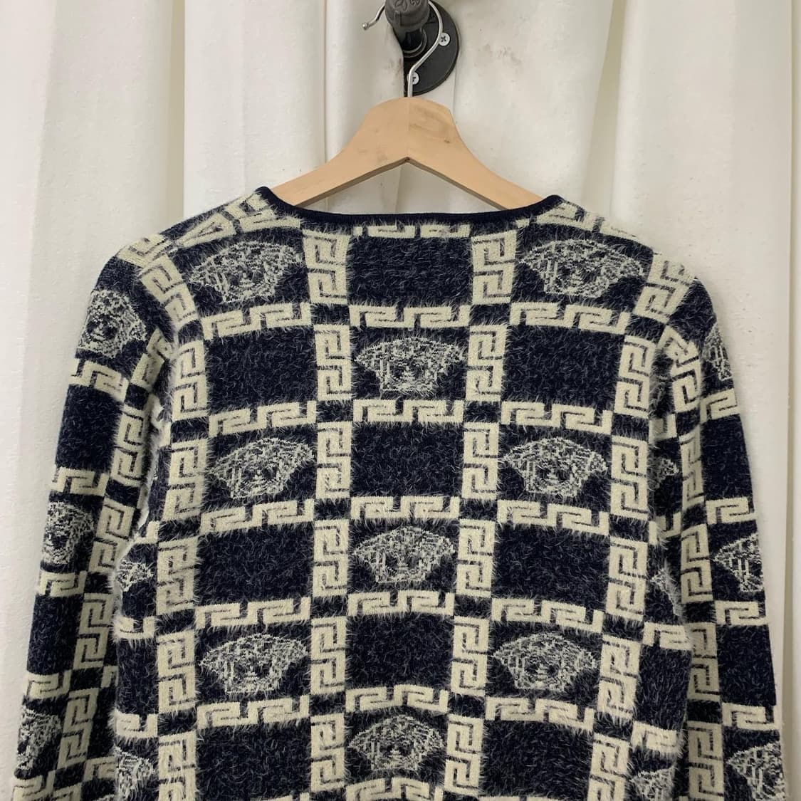 베르사체 멀티컬러 패턴 앙고라 니트 상품이미지4