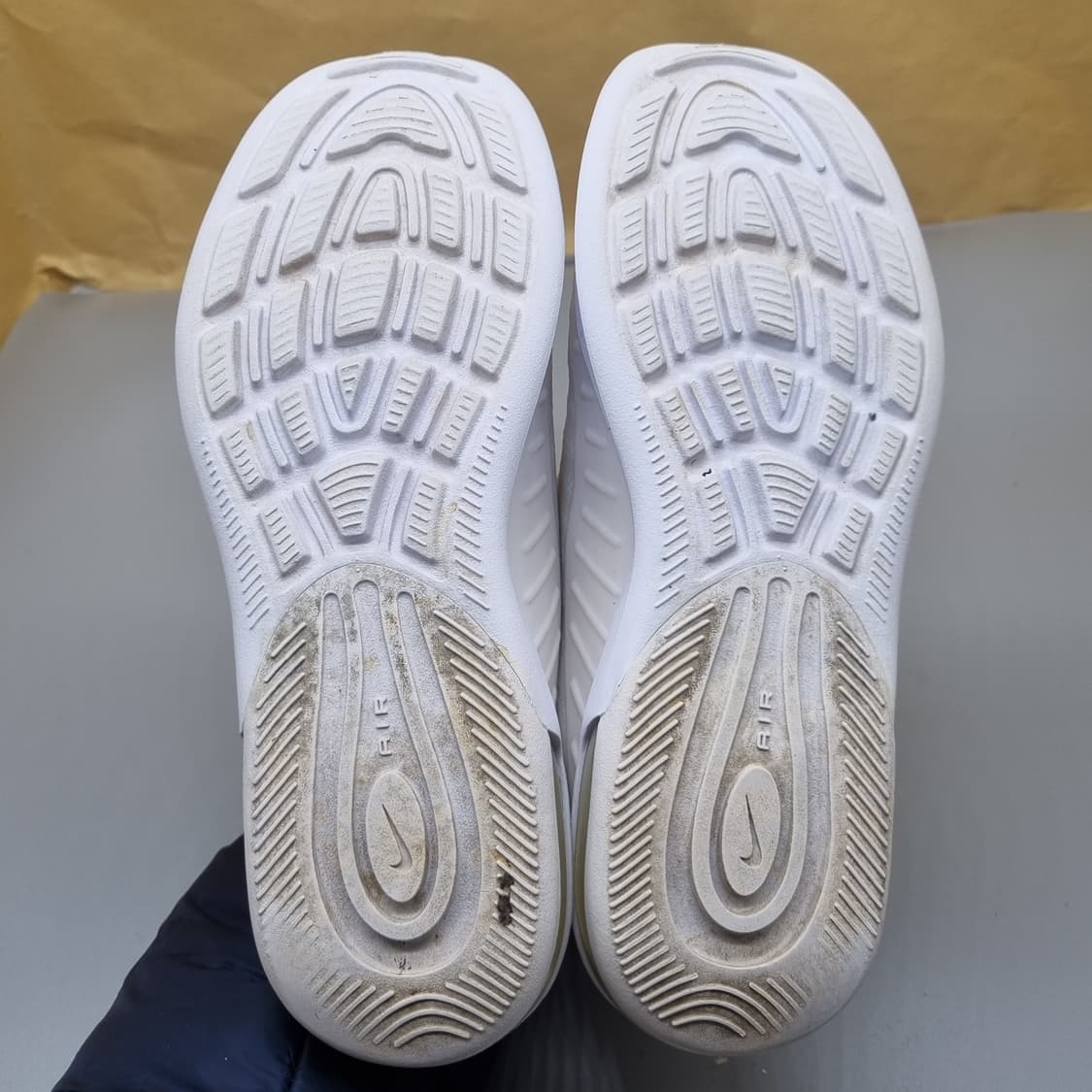 나이키 에어맥스 엑시스 운동화225 상품이미지3