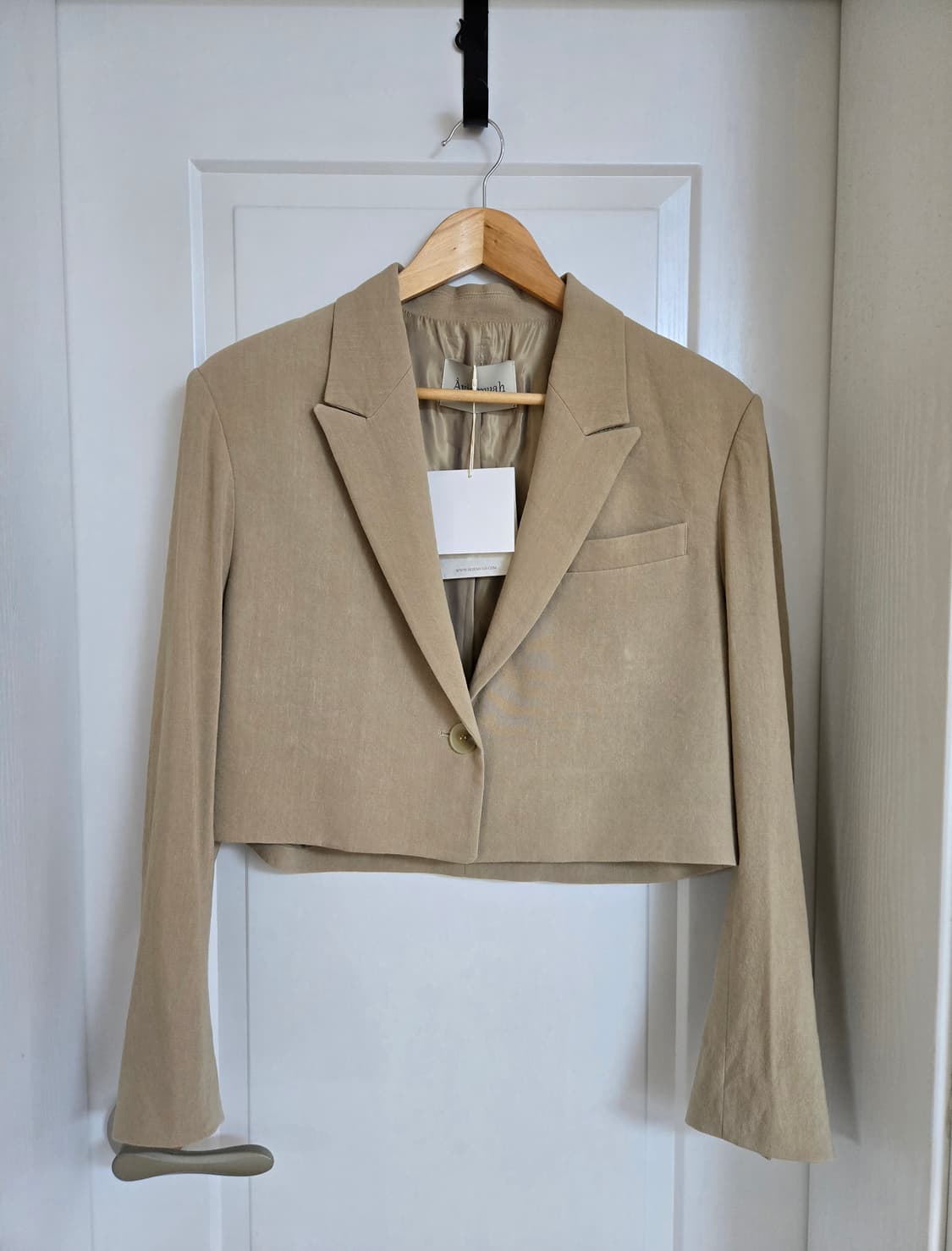 아비에무아 크롭 린넨블레이저 베이지 상품이미지2