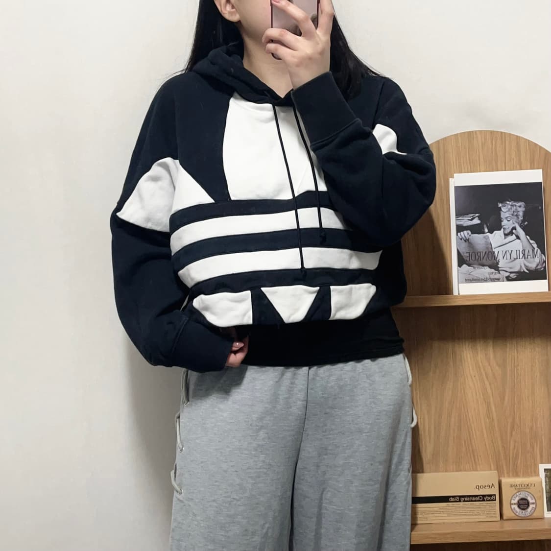 [정품] 아디다스 블랙 빅트레포일 크롭 후드티 [ M ] 상품이미지2