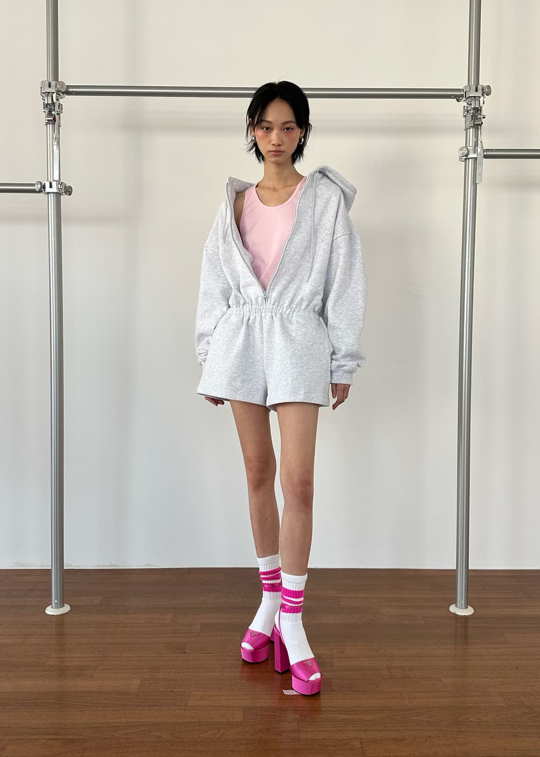 Practical and Realistic  |  Hoodie Sweat 상품이미지3