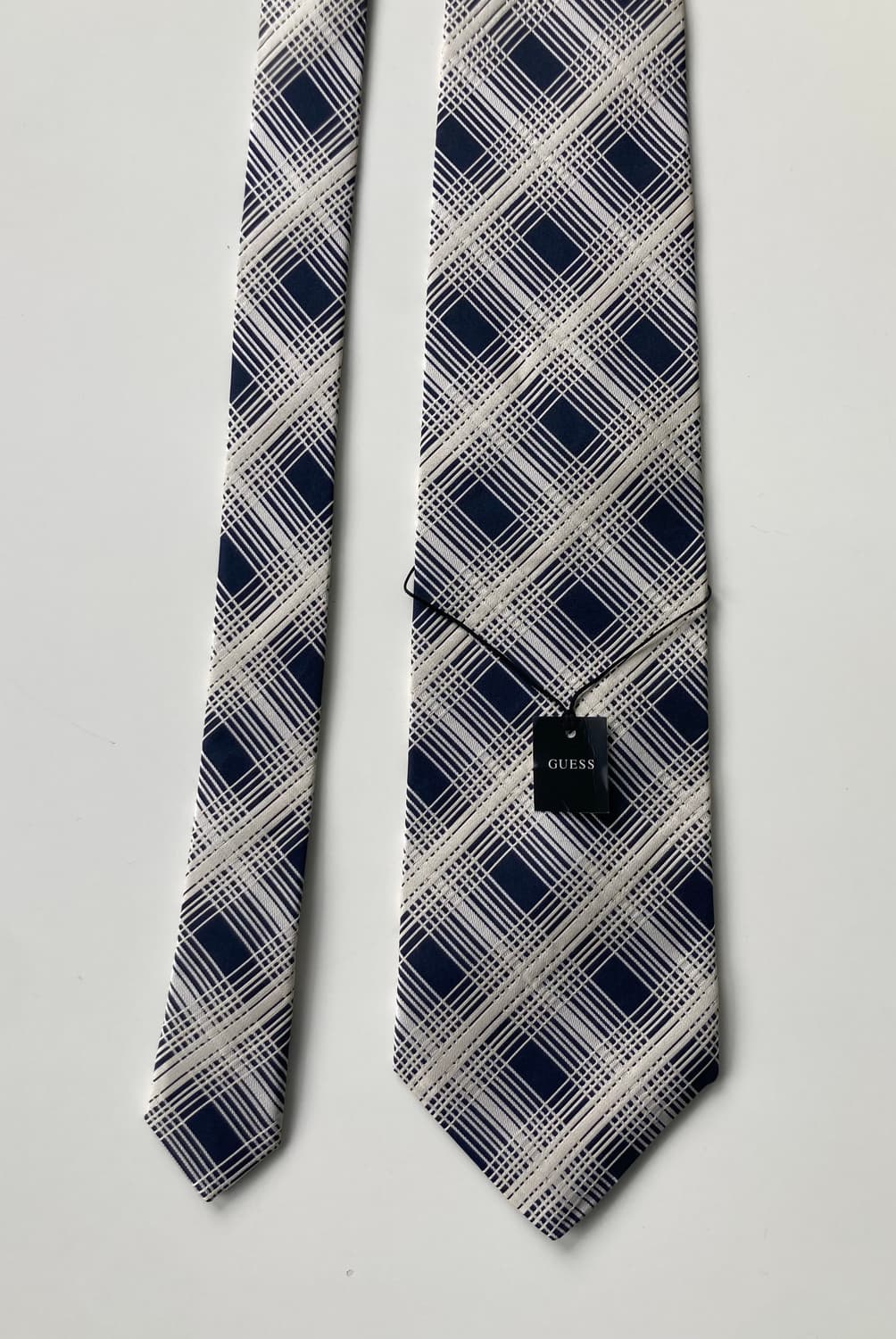 게스 넥타이 상품이미지1